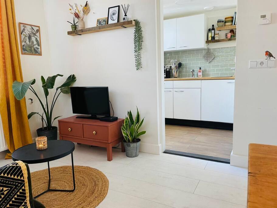The Birdhouse, Tiny Home Close To The Beach Noordwijk Extérieur photo