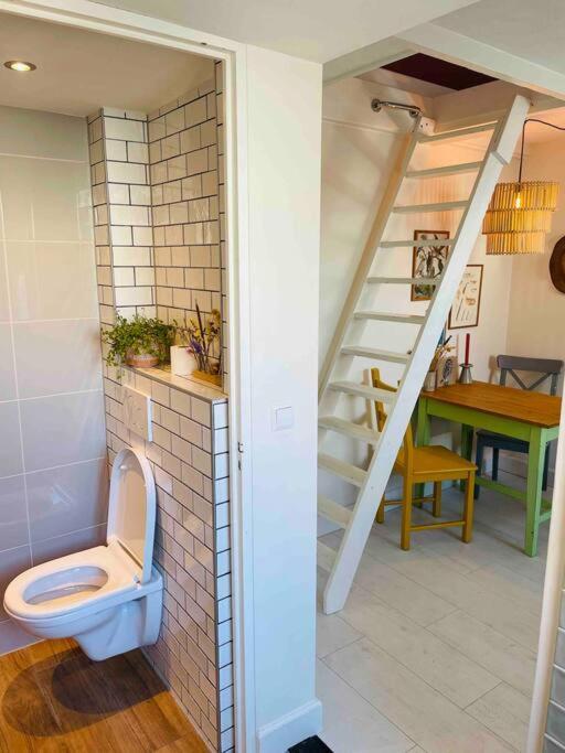 The Birdhouse, Tiny Home Close To The Beach Noordwijk Extérieur photo